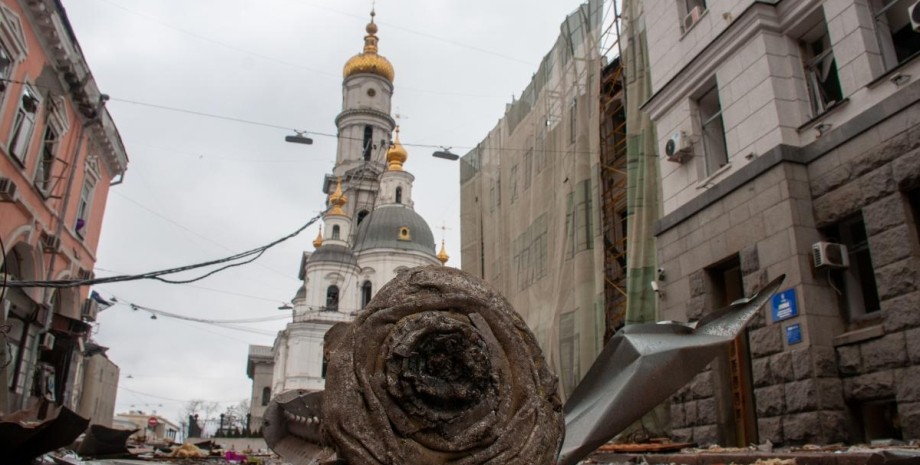 Według analityków wróg mógł uderzyć w wieżę telewizyjną we wschodniej Ukrainie, ...