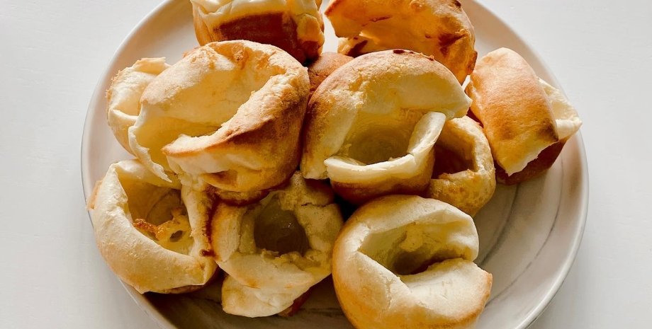 Йоркширский пудинг Йоркширский пудинг, что такое пудинг, как приготвоить пудинг, английский пудинг