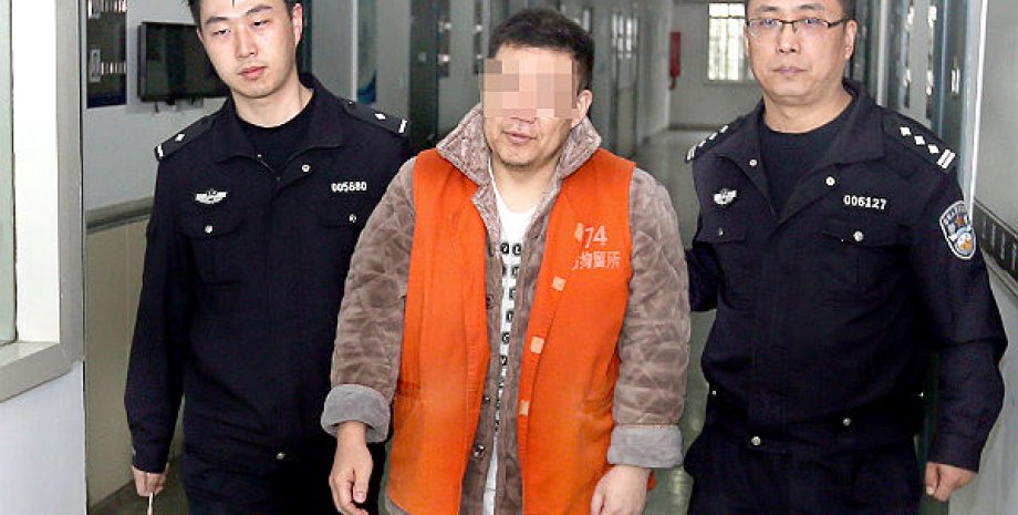 1 декабря был задержан 50-й фигурант этого списка — бывший сотрудник Канцелярии по изучению истории КПК парткома провинции Чжэцзян  / Фото: globallookpress.com