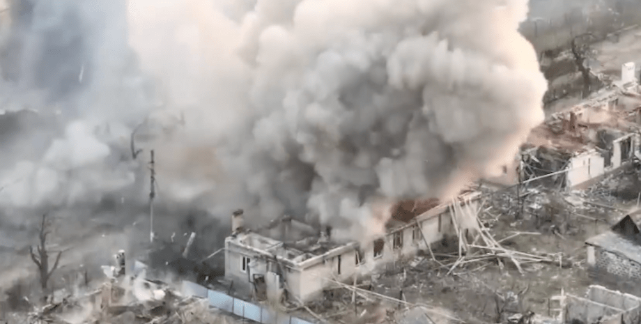 Бій у Красногорівці Вогонь, атака, удар, Красногорівка, Донбас