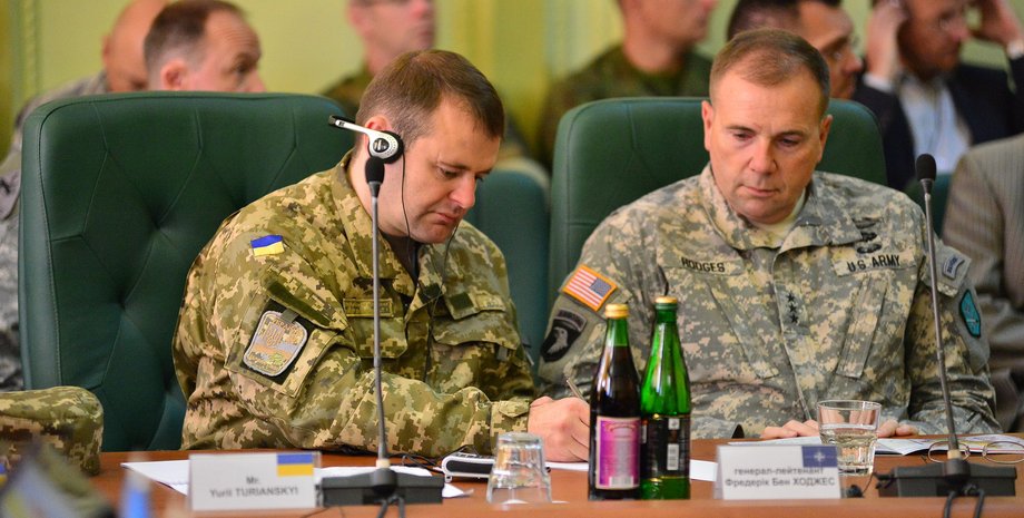 Бен Ходжес, контранступление ВСУ, бои за Херсон, освобождение Крыма, битва за Крым, освобождение Мариуполя, наступление на Донбассе