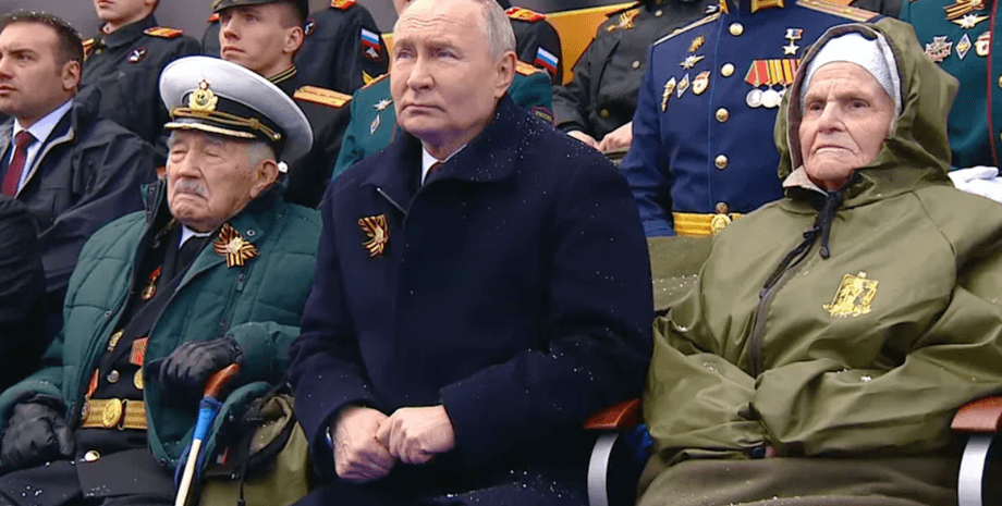 путин и бронежилет, путин на параде