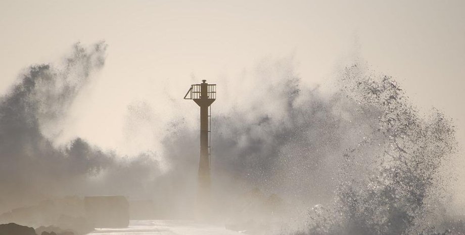 тайфун, меарі, японія