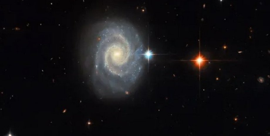 галактика MCG-01-24-014