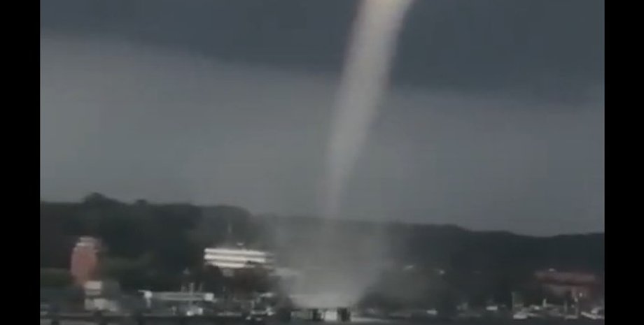 Германия, Киль, торнадо,