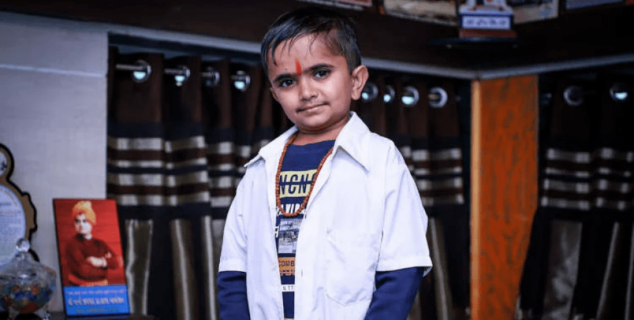 Самый маленький врач в мире, доктор Самый маленький врач в мире, доктор, врач, небольшой рост, редкое заболевание, неизлечимая болезнь, не мог поступить в универ