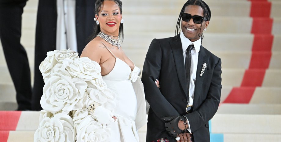 Ріанна та A$AP Rocky, Ріанна та A$AP Rocky син, RZA, син ріанни, прогулянка в нью-йорку, ріанна особисте життя