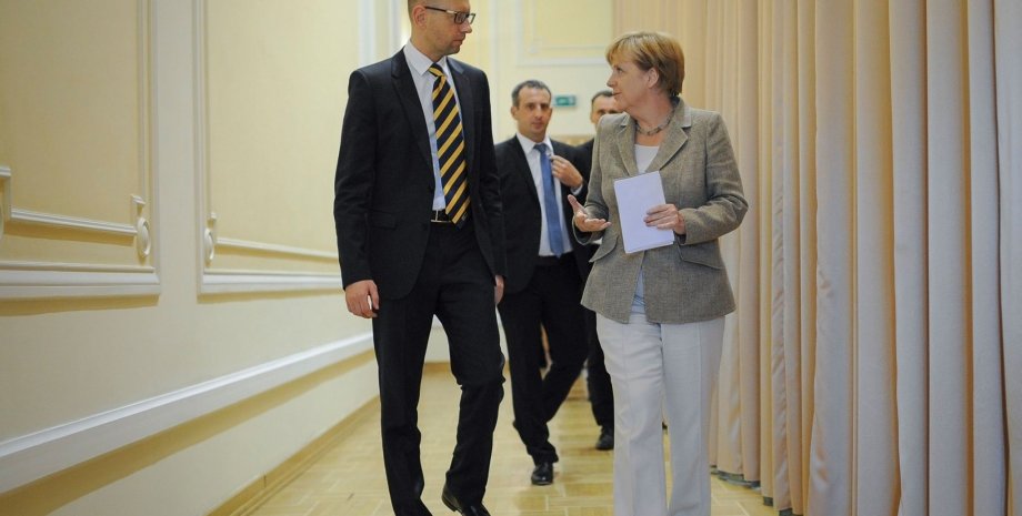 Арсений Яценюк и Ангела Меркель / Фото: пресс-служба Кабмина