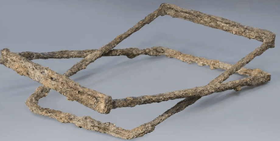 стул, захоронение, женщина, артефакт, находка, раскопки, реставрация, исследования, железо, останки, редкость, ученые, история