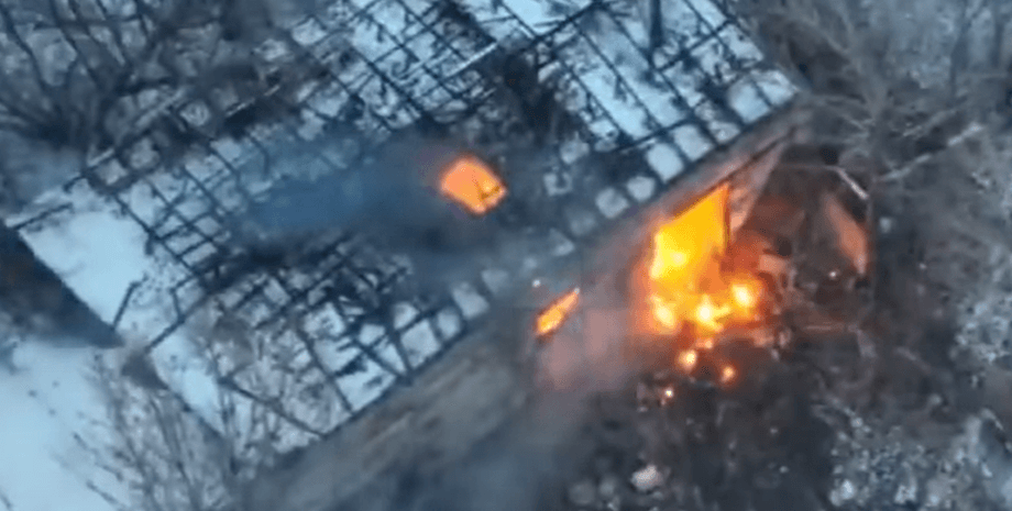 Удари ЗСУ по російським складам