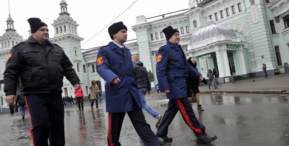 Казачьи патрули в Москве / Фото: ИТАР-ТАСС, Сергей Бобылев