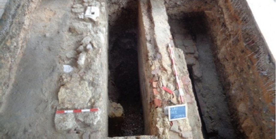 Фото с места раскопок. Neoepica