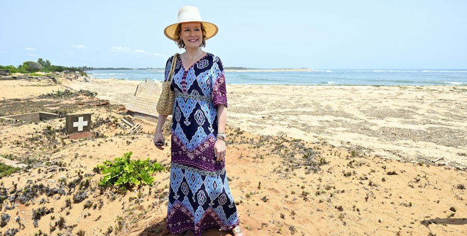 королева Бельгії, королева Матильда, пляж, океан, Кот-д'Івуар