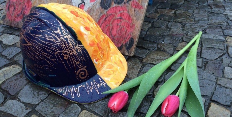 В Берлине устроили флешмоб к годовщине Майдана / Фото: Укринформ