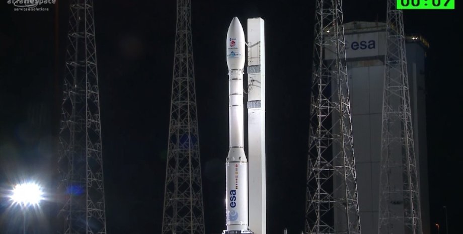 Ракетоноситель Vega перед запуском / Фото: YouTube