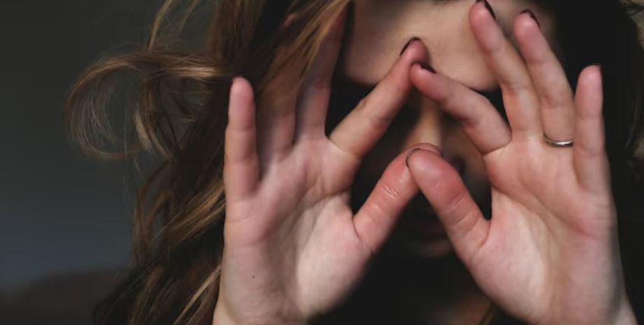 Женщина застала мужчину с поличным, что именно он делал, когда она вернулась с работы, интересные истории