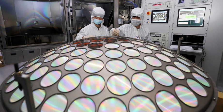 Чипы в Китае