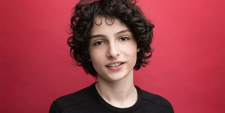 Финн Вулфгард донатит на помощь Украине