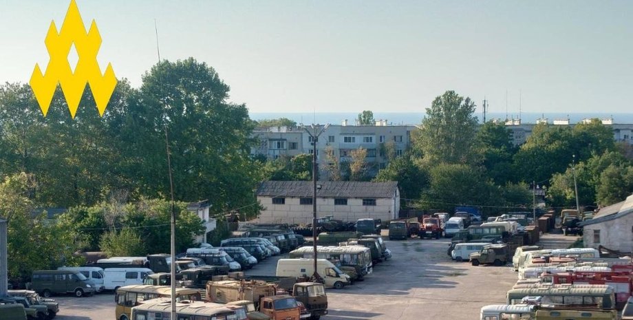 Військова техніка Чорнморського флоту РФ гниє під Севастополем