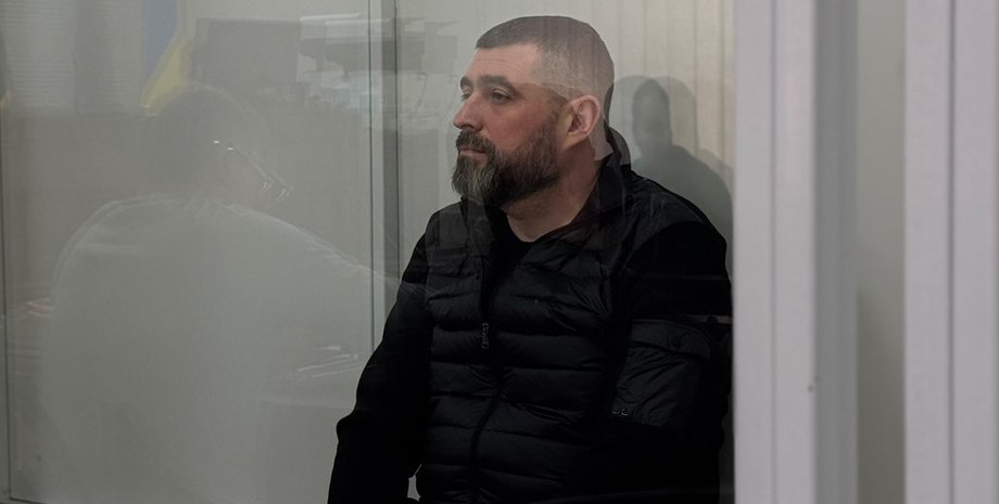 Поймали на взятке $320 тысяч: начальника управления СБУ на Житомирщине взяли под стражу Начальник управления Службы безопасности Украины в Житомирской области Владимир Компаниченко