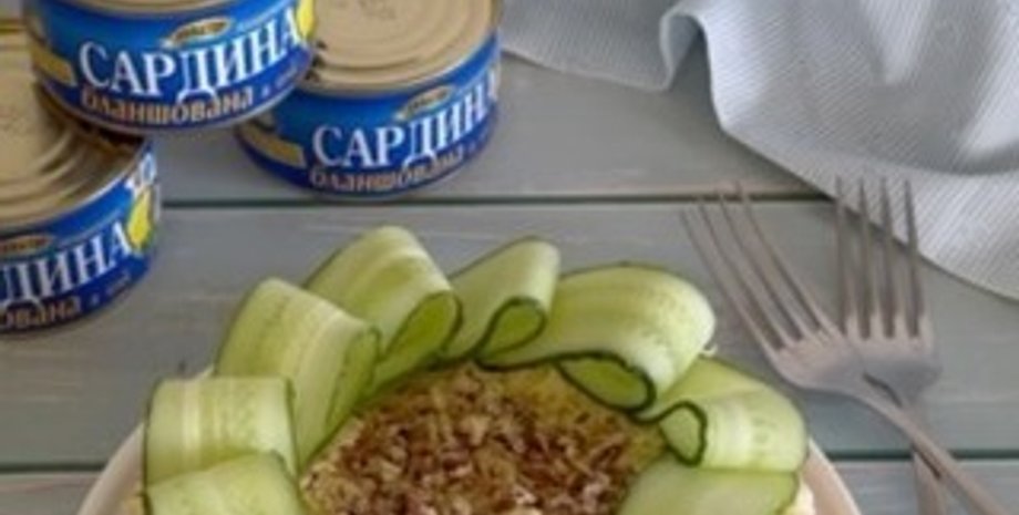 салат со скумбрией