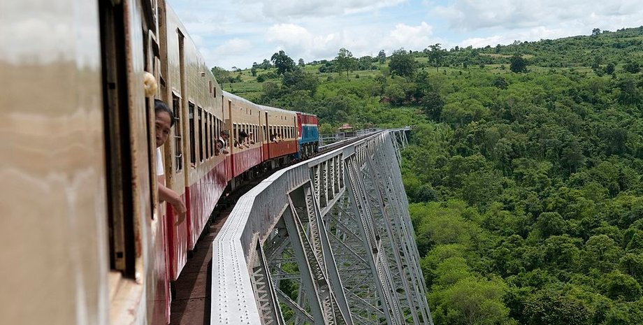 міст Гоктейк у М'янмі зруйнували