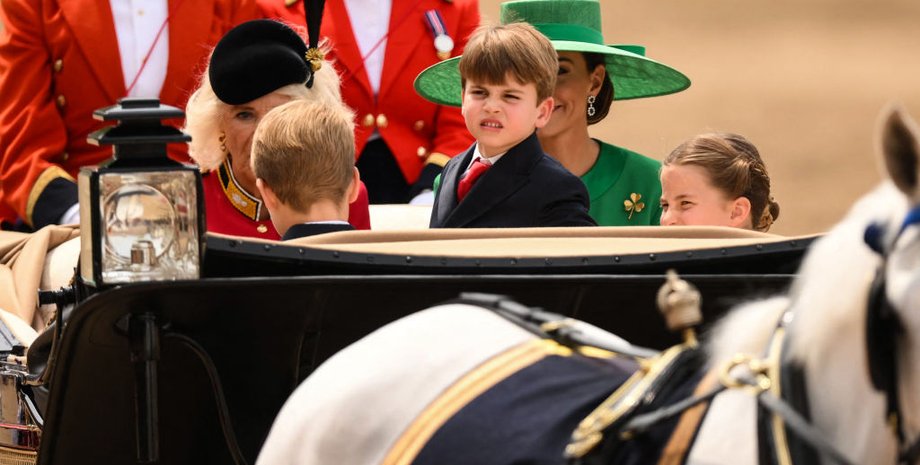 Принц Луи, Принц Луи мем, Принц Луи корчит рожи, дети Кейт Миддлтон, парад короля Чарльза, день рождения Чарльза