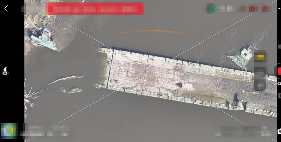 Понтонна переправа.