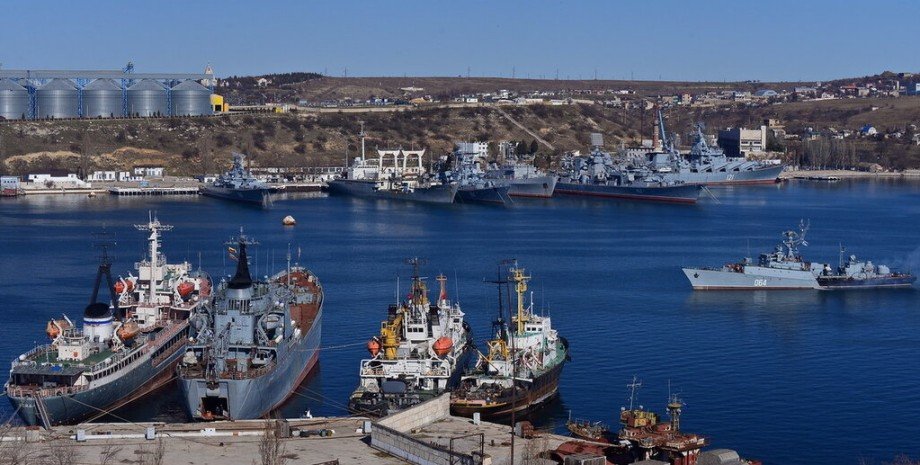 Бухта в Севастополі, Севастополь, бухта, кораблі