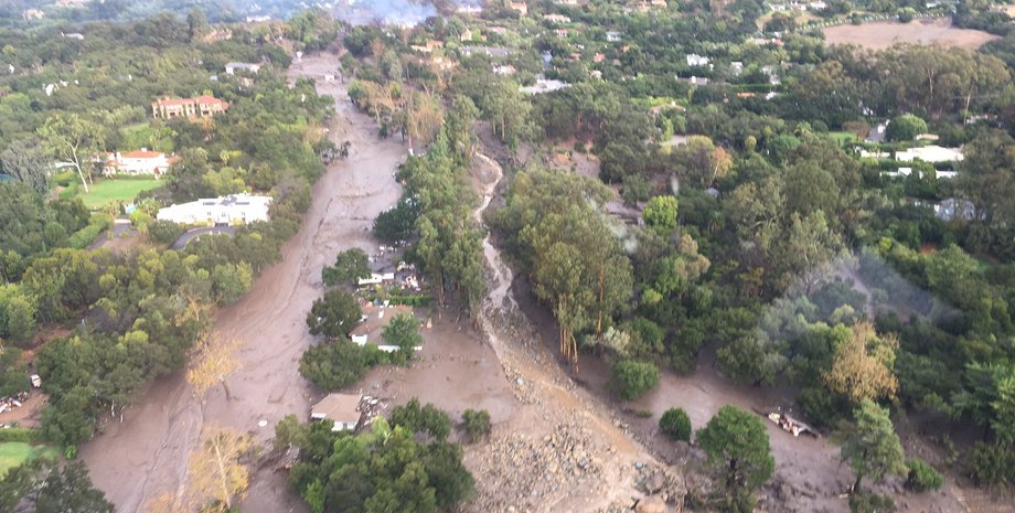 Стихийное бедствие в Калифорнии / Фото: twitter.com/VCAirUnit