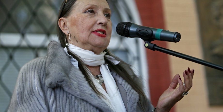 Лариса Кадочникова, мовний скандал, премія імені Параджанова, Тіні забутих предків, українська мова