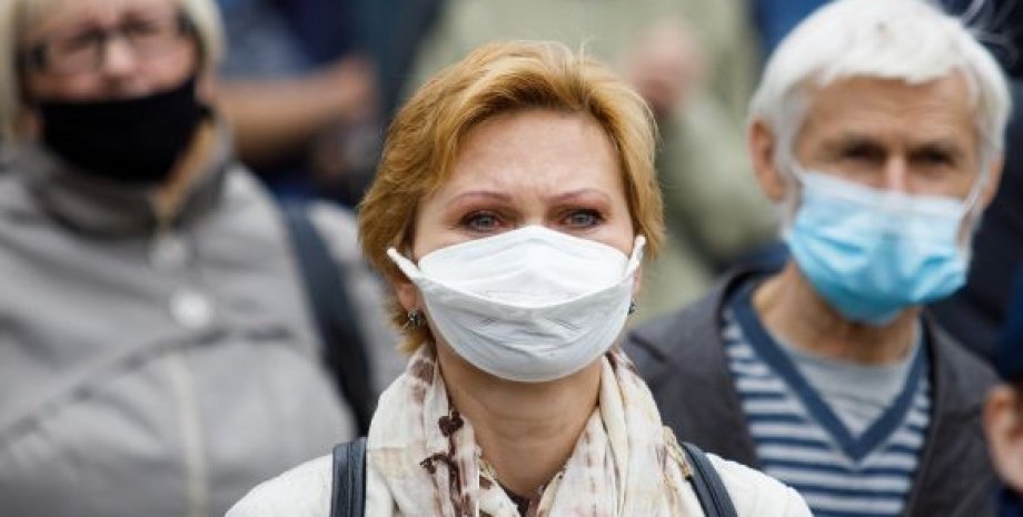 люди в масках, коронавирус, covid-19, 18 февраля, число заболевших, число умерших, пандемия covid-19 в Украине