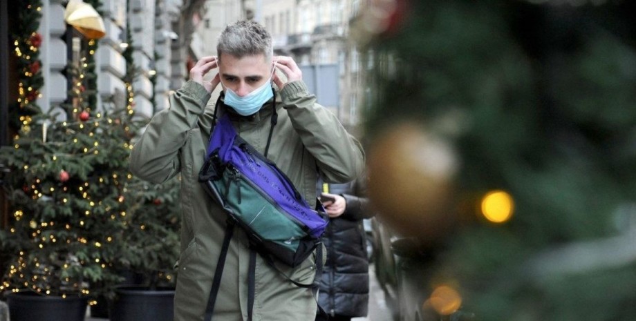 коронавирус, человек в маске, улица