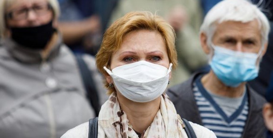 люди в масках, коронавирус, covid-19, 18 февраля, число заболевших, число умерших, пандемия covid-19 в Украине