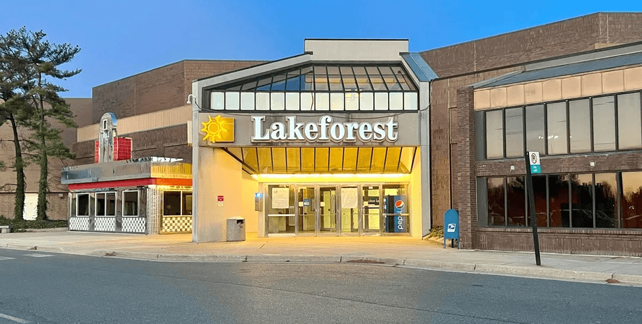 Онлайн-шопінг "убив" найвідоміший торгівельний центр з 45-річною історією