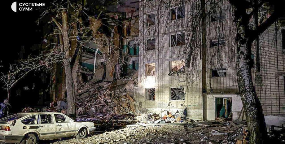 Разрушенная многоэтажка в Глухове