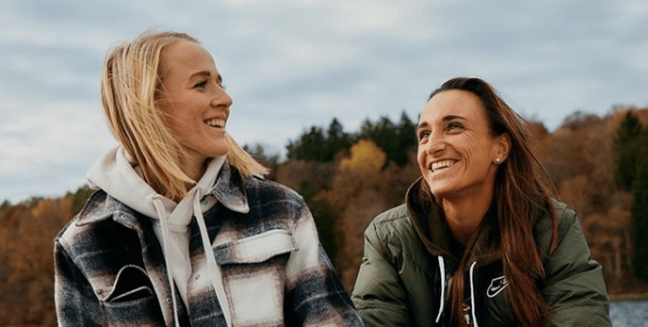 Леа Шуллер, Лара Вадлау, дерева