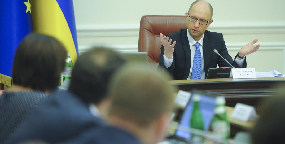 Арсений Яценюк / Фото пресс-службы Кабмина
