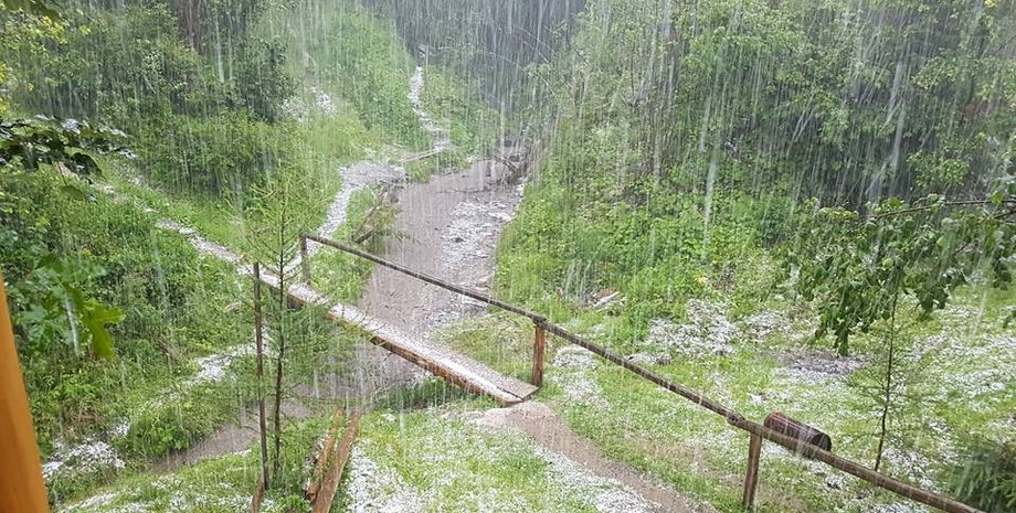 Летний снег в Закарпатье / Фото: Facebook