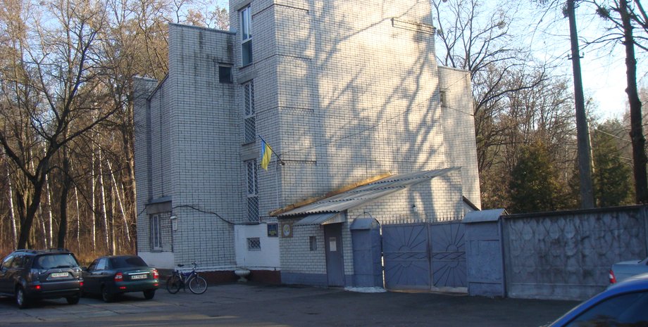 Пуща-Водиця, інтернат, хворі, обстріл, будівля