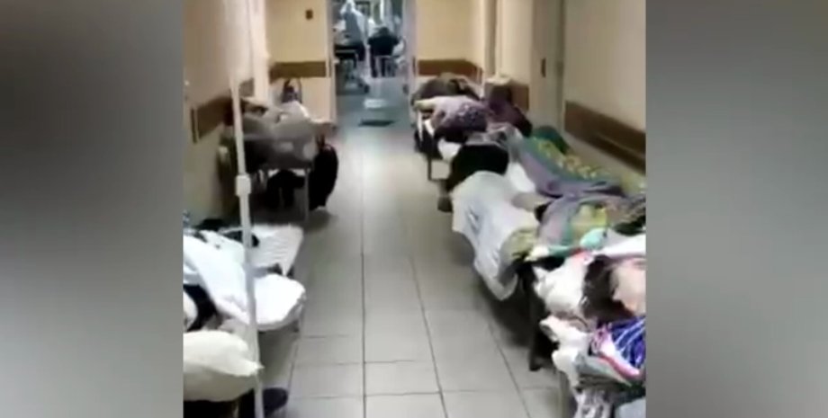 Коридор больницы в Томске