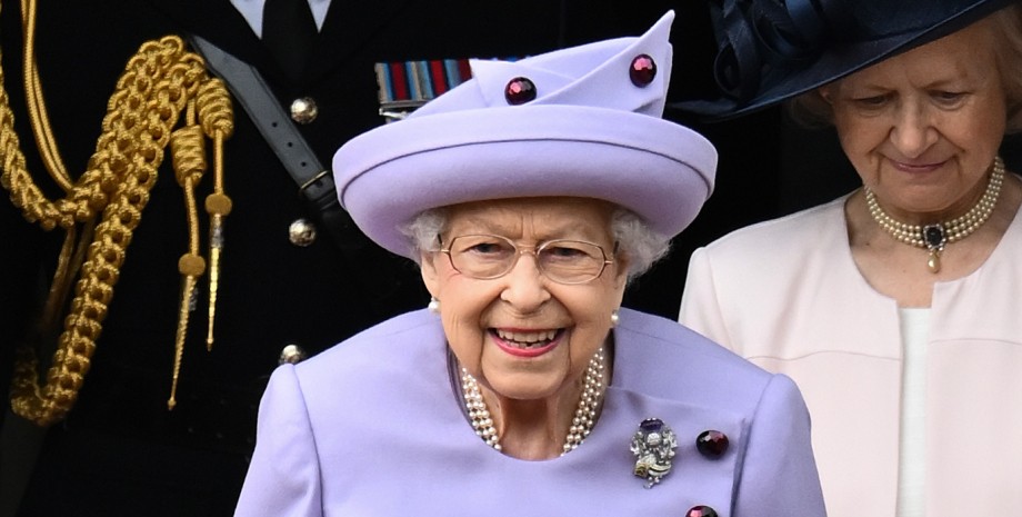 Королева Великобритании, Елизавета II