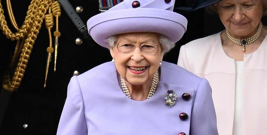 Королева Великобритании, Елизавета II