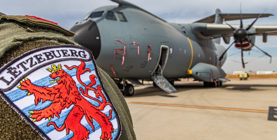 літак на землі