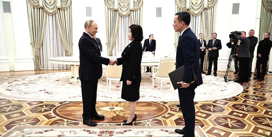 Volodymyr Putin met with the Minister of Foreign Affairs of North Korea Chchwwa'...