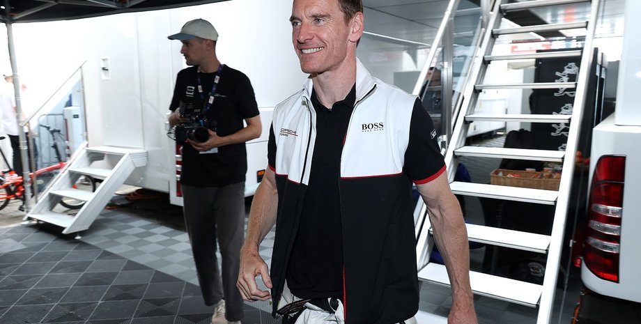 майкл фассбендер, гонки, гонщик