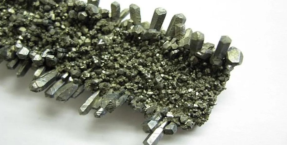 ниобобаотит, ниобий, руда