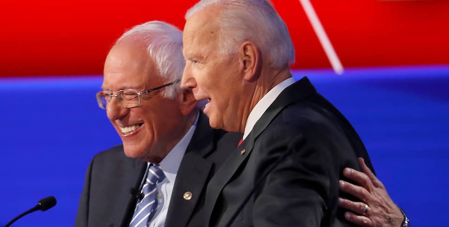 Фото: John Minchillo