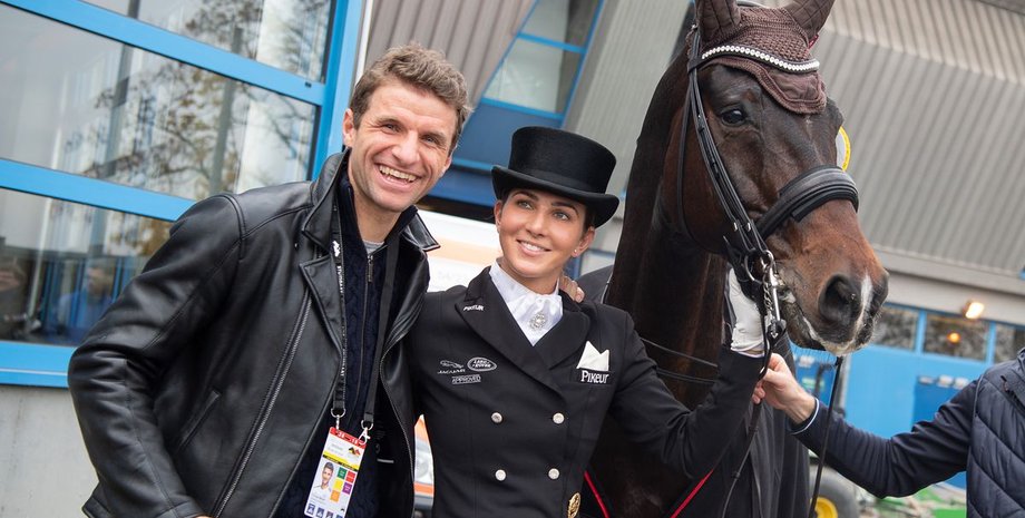 Томас Мюллер конь