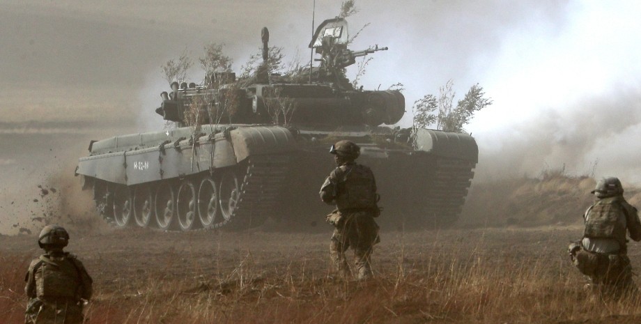 оккупанты, российские военные, танки, танки рф